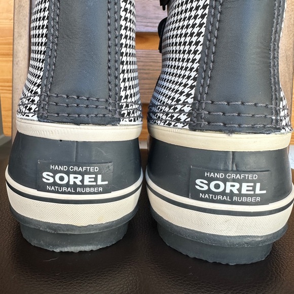 Sorel Houndstooth Joan Of Arctic Boot 8 - Picture 5 of 10